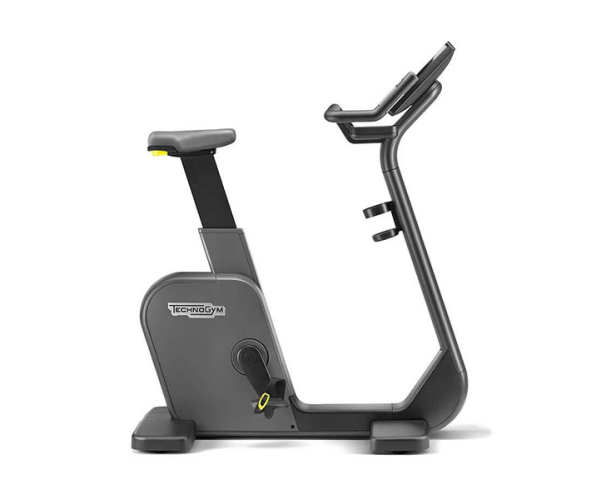 Велотренажер вертикальный Technogym Excite Bike Live 700 (в отличном состоянии)