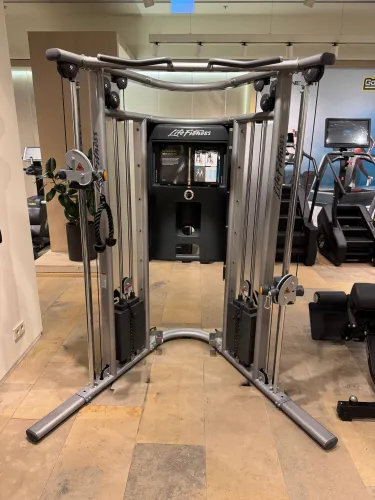 Двойная регулируемая тяга Life Fitness G7(витринный образец)