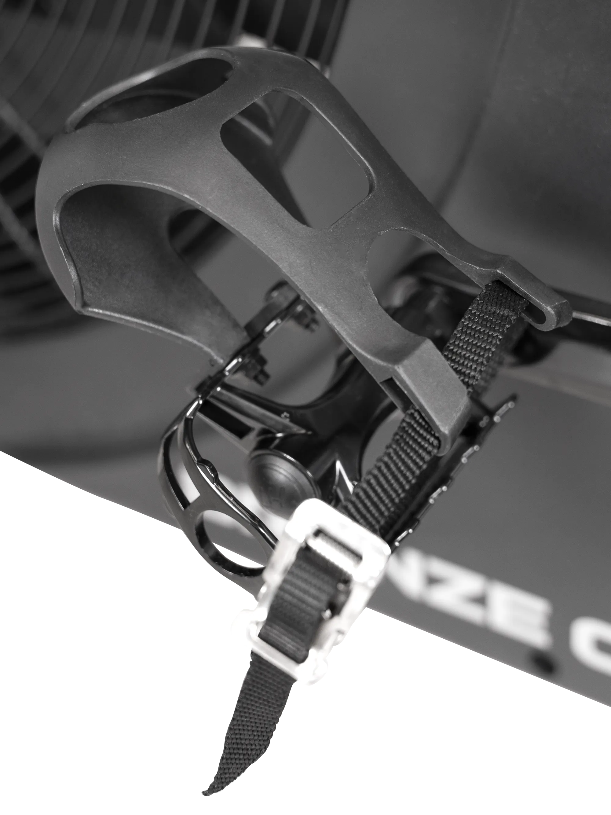 Аэробайк профессиональный Bronze Gym AeroGo