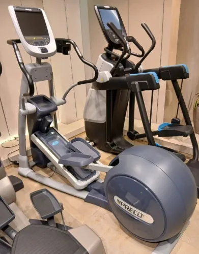 Эллиптический тренажер Precor Crosstrainer EFX883 P80