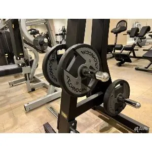 Диски 10 кг Technogym