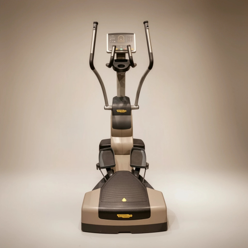 Эллиптический тренажер Technogym Cardio Crossover 700 LED