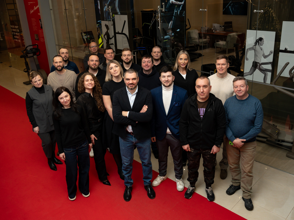 О компании GoldGym.JPG