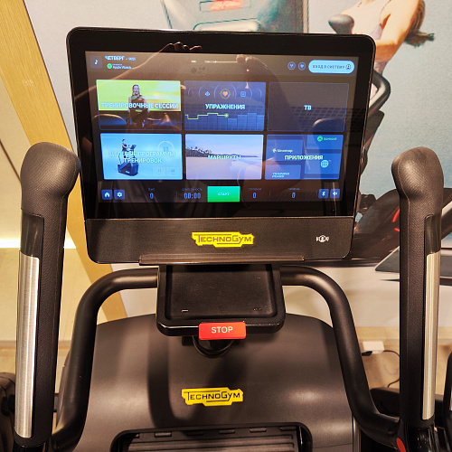 Степпер / Лестница Technogym Excite Climb Live 5000 (витринный образец)