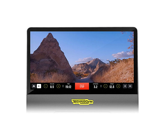 Велотренажер горизонтальный Technogym Excite Live Recline 500 Human Powered фото7