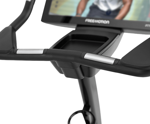 Вертикальный велотренажер Freemotion Fitness u22.9