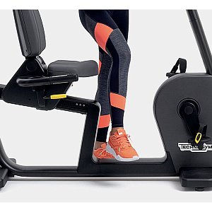 Купить Велотренажер Technogym Excite Live Recline 700 Human Powered в Москве