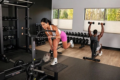 Приседания с поясом / Зашагивания Precor Glutebuilder GPL585