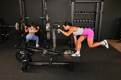Приседания с поясом / Зашагивания Precor Glutebuilder GPL585