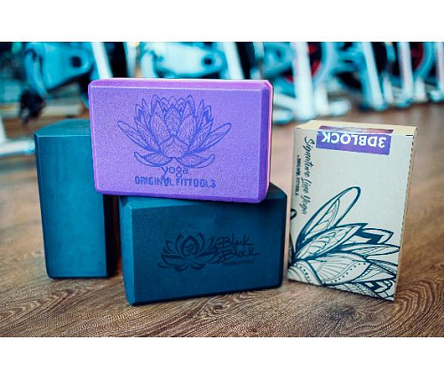 Блок для йоги Original FitTools Black Block