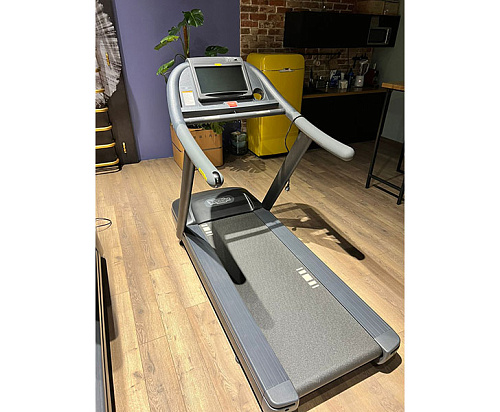Беговая дорожка Technogym Jog 700 Unity (Black display)