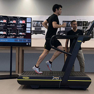 Купить Беговая дорожка Technogym Skillrun в Москве