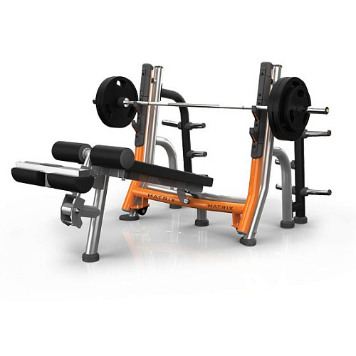 Скамья с обратным наклоном для жима с доводчиком Matrix Fitness MAGNUM A680
