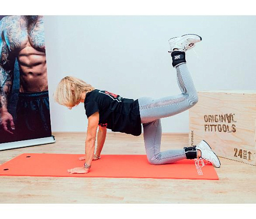 Утяжелители Original FitTools 1 кг (пара) черные