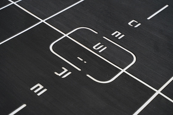 Многофункциональный комплекс в премиальном черном исполнении с элементами отделки частных яхт Desire Regatta Black Edition фото9