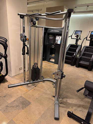 Двойная регулируемая тяга Life Fitness G7(витринный образец)