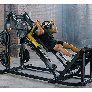 Купить Нагружаемый дисками тренажер Technogym PURE STRENGTH Hack Squat в Москве