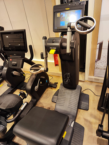 Велотренажер для рук Technogym Excite Top 1000 Unity (витринный образец)