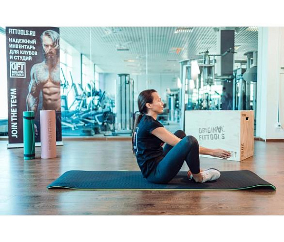 Коврик для йоги Original FitTools 10 мм двухслойный TPE черно-зеленый фото12
