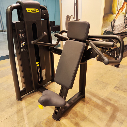 Жим от плеч Technogym Selection 700 Shoulder Press (витринный образец)