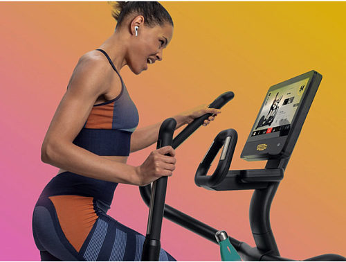 Эллиптический тренажер Technogym SYNCHRO AR LIVE 16 P 7000 METEOR BLACK ADJUSTABLE RAMP