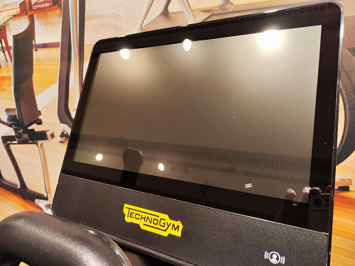 Эллиптический тренажер Technogym Excite Synchro Live 5000 AR (витринный образец)