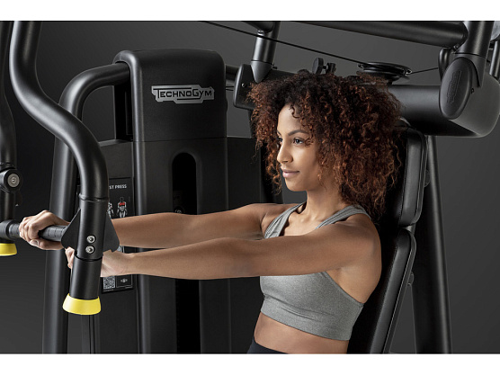 Жим от груди (Chest Press) Technogym Selection 700 фото7