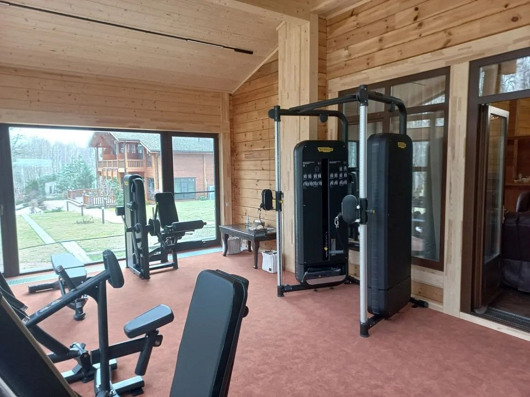 Зал на Technogym в загородной резиденции