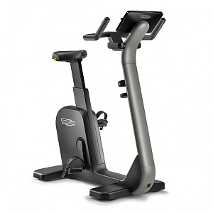 Купить Вертикальный велотренажер Technogym Cycle в Москве