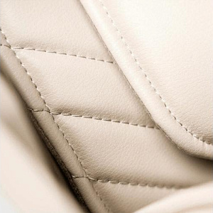Купить Массажное кресло Ergonova Phantom 5D Beige массажное кресло в Москве