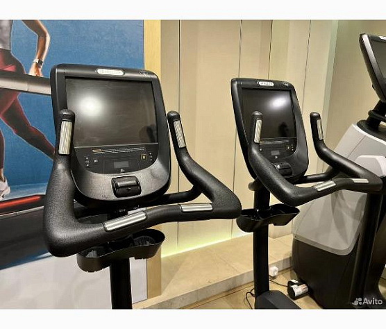 Вертикальный велотренажёр Precor Upright Bike P82 фото3