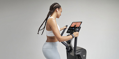 Эллиптический тренажер Technogym Elliptical