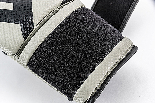 Перчатки для бокса UFC PRO Performance Rush черные 12 Oz