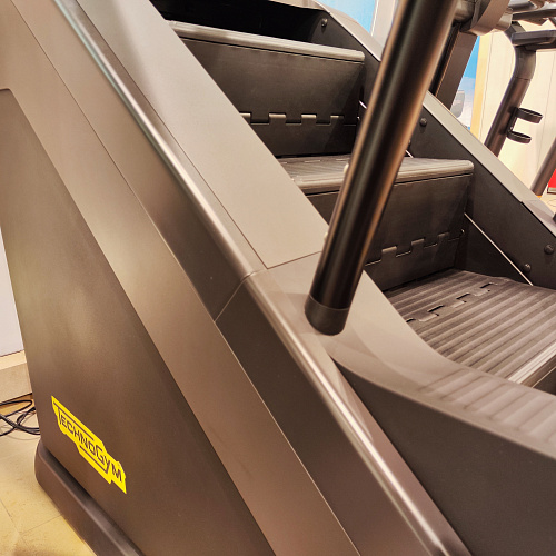 Степпер / Лестница Technogym Excite Climb Live 5000 (витринный образец)