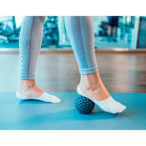 Купить Original FitTools Мяч массажный 9 см серый в Москве