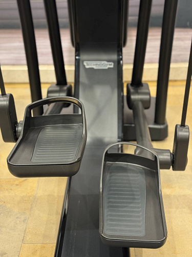 Эллиптический тренажер Technogym Artis Vario (витринный образец)