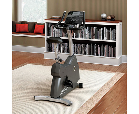 Вертикальный велотренажер Life Fitness C3 Track Connect фото1