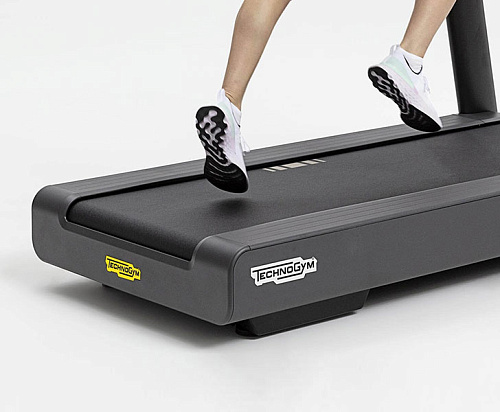 Беговая дорожка Technogym Excite Run Connect 300