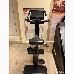 Купить Вертикальный велотренажер Technogym Artis Bike в Москве