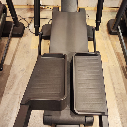 Эллиптический тренажер Technogym Excite Synchro Live 7000 AR (витринный образец)