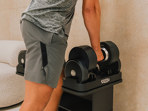 Регулируемые гантели Technogym Connected Dumbbells+ со стойкой