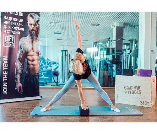 Блок для йоги Original FitTools Black Block
