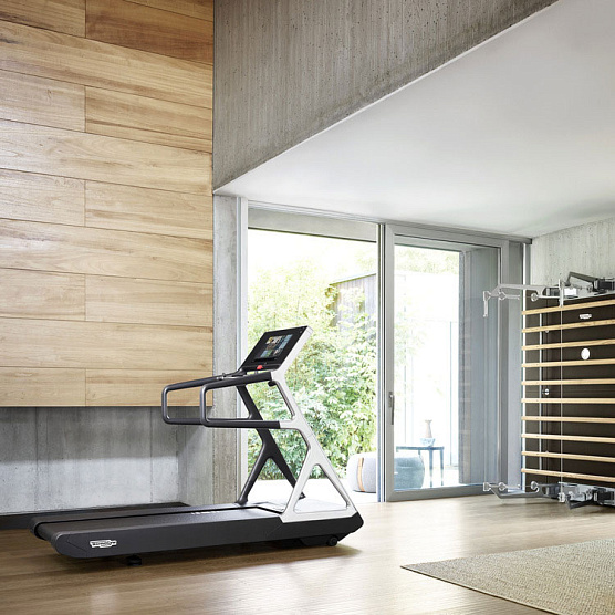 Беговая дорожка Technogym Run Personal фото10