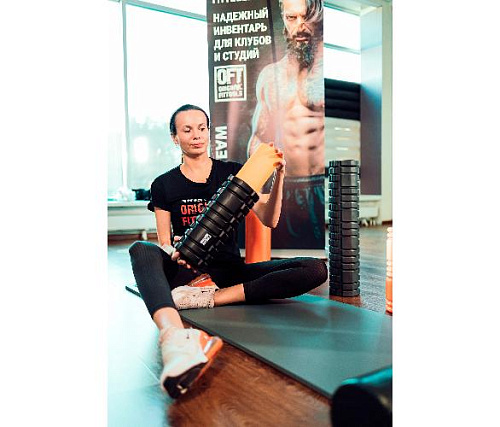 Цилиндр массажный Original FitTools 33 x 14 см черный двойной