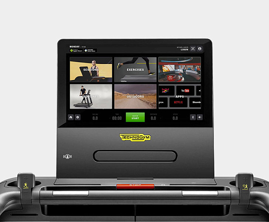 Беговая дорожка Technogym Excite Live Run 9000 фото10