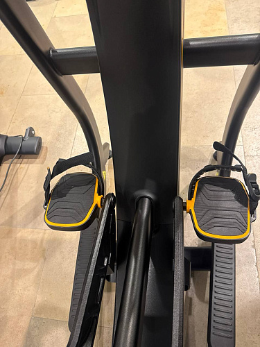 Эллиптический тренажер Matrix Fitness S-Force Performance Trainer (витринный образец)