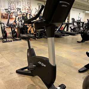 Купить Велотренажер Life Fitness Platinum Elevation SE3 HD в Москве