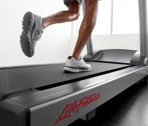 Беговая дорожка Life Fitness Activate