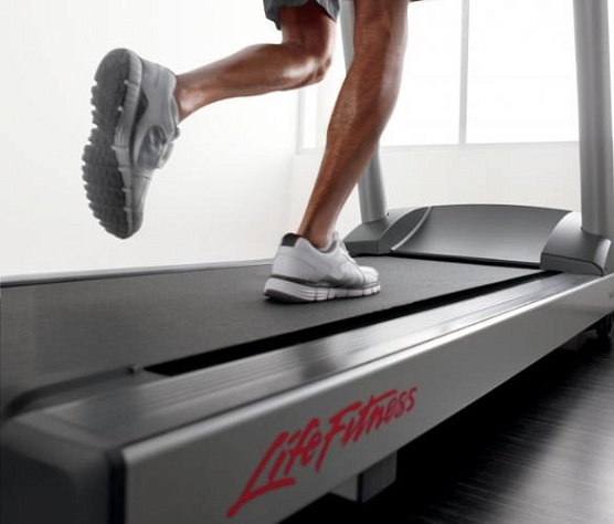 Беговая дорожка Life Fitness Activate фото1