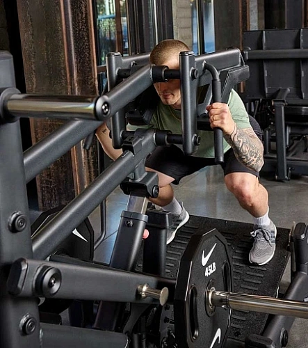 Ягодичные приседания Precor Glutebuilder GPL627